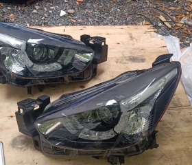 ĐÈN PHA MAZDA 2 2017 BI LED