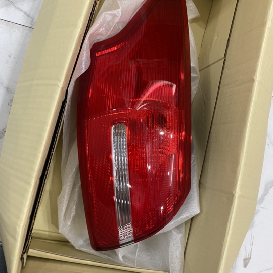 Đèn hậu ford focus 2015