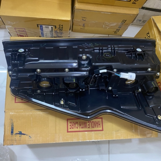 ĐÈN HẬU D-MAX 2022